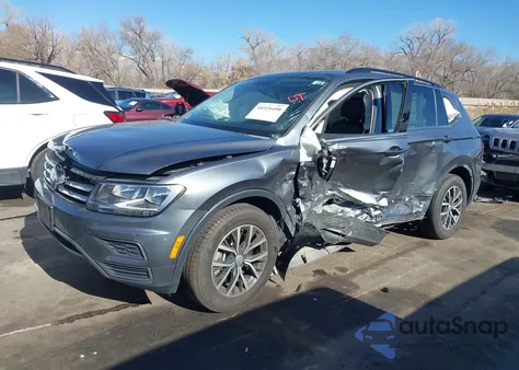 2019 Volkswagen Tiguan 2.0T Se/2.0T Sel/2.0T Sel R-Line/2.0T Sel R-Line Black z USA, uszkodzony, nr VIN 3VV2B7AX1KM189122